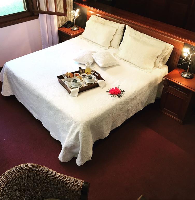 Hotel Aeropuerto Ezeiza Casa De Mr モンテ・グランデ エクステリア 写真